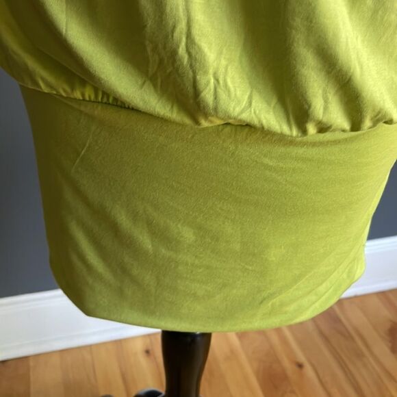 Venus light lime stretchy gathered scoop neck double banded hem tank midi. Med - Picture 3 of 5